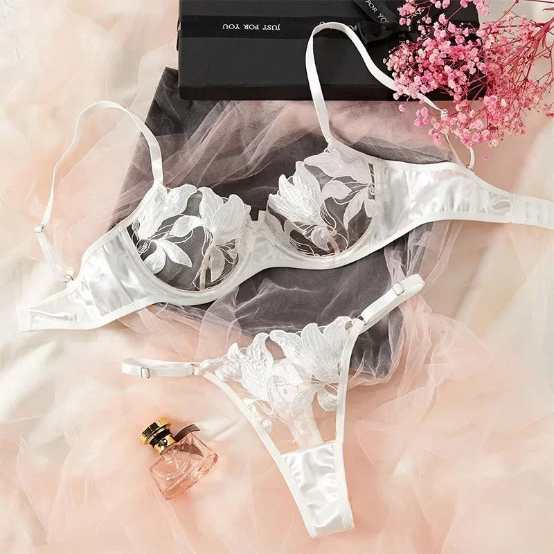 2024 Women Sexy Lingerie Bra Underwear Set Cute Bow Ultrathin Lace Lingerie Set Temptati Hot Outfits for Pretty Girls