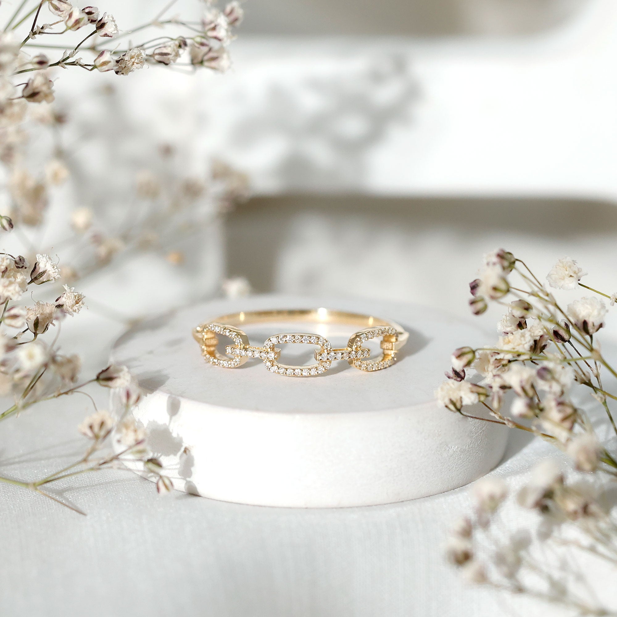 Certified Diamond Chain Link Ring in Prong Setting