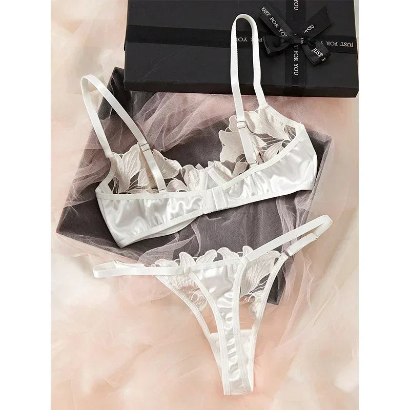 2024 Women Sexy Lingerie Bra Underwear Set Cute Bow Ultrathin Lace Lingerie Set Temptati Hot Outfits for Pretty Girls